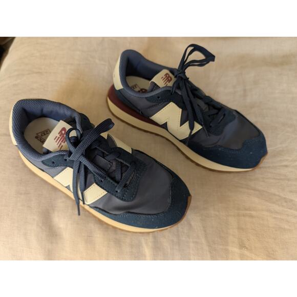 New Balance Other - NEW BALANCE 237 Navy Cream Kids Sneakers Size 4.5 Youth Never Worn NWOB